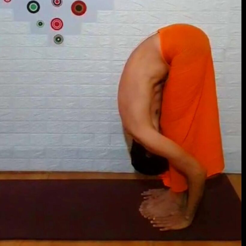 Padahastasana (Hand-to-Foot Pose): A Guide to Its Practice and Benefits.