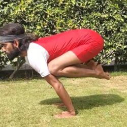 Find Your Balance: Appreciate the Power of the Bakasana Hand-Balancing Posture 🧘‍♀️